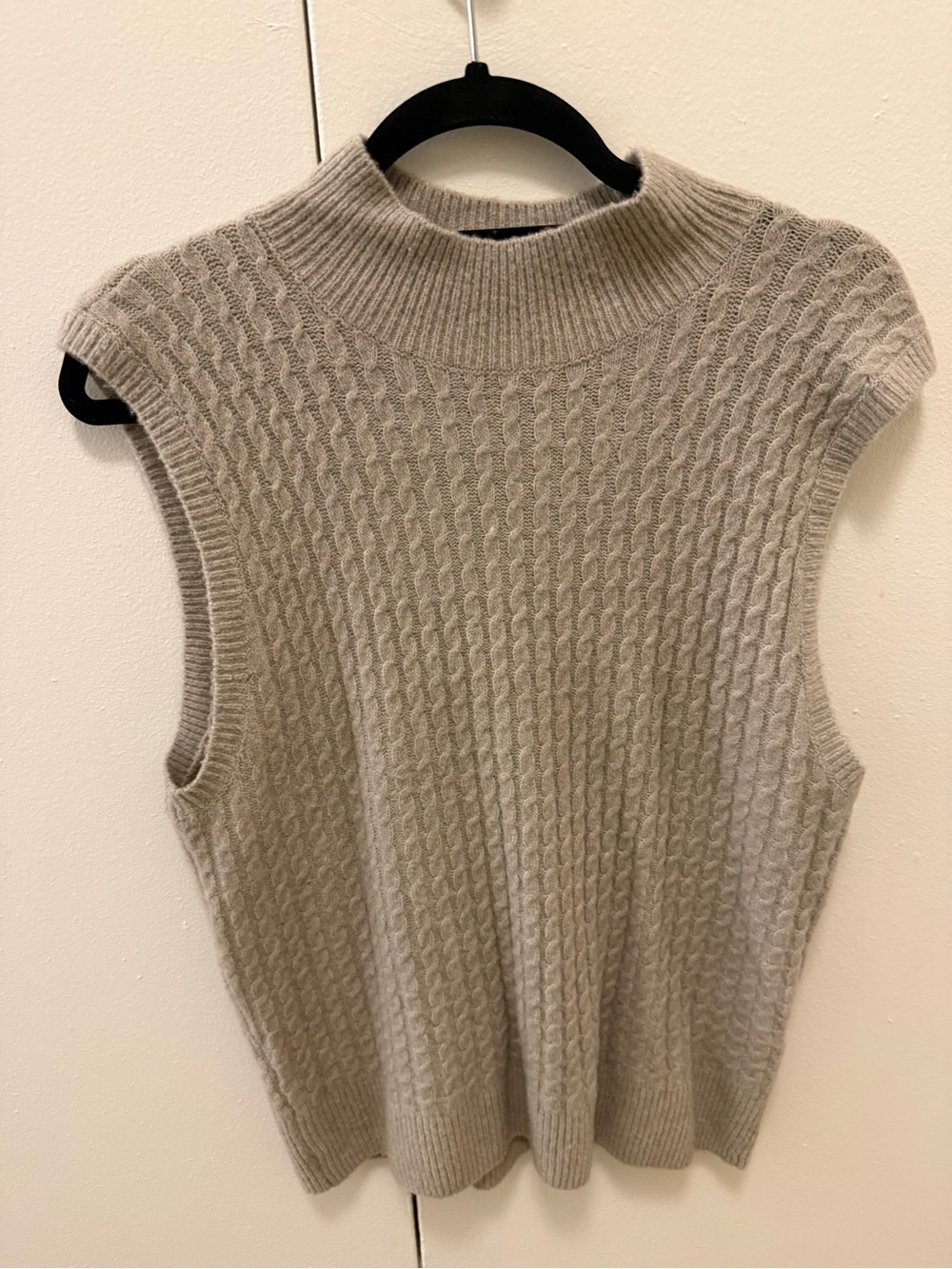 Abercrombie & Fitch Taupe Cable Knit Sleeveless Turtleneck